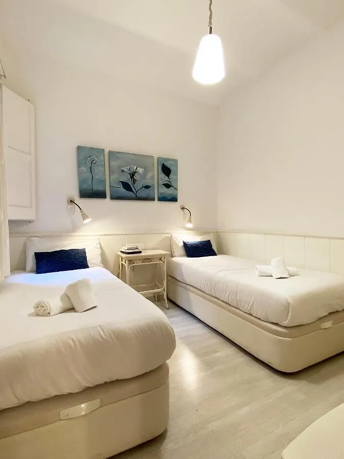 Stay U-Nique Apartments Gaudi II Barcelona 0*,